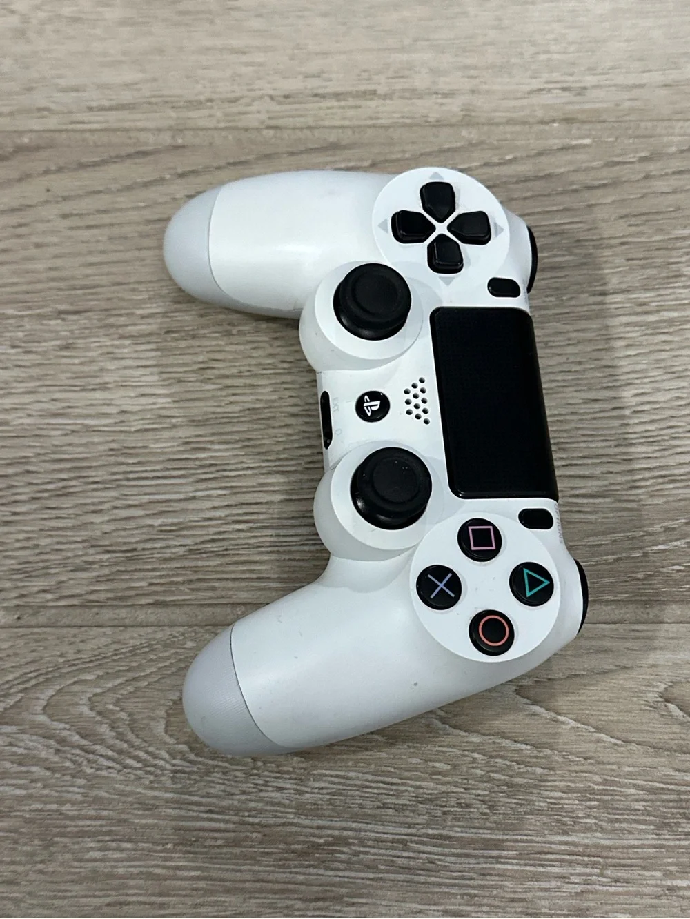 Sony PlayStation 4 DualShock White Wireless Controller (CUH-ZCT1U)